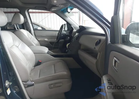 2010 Honda Pilot Touring z USA, uszkodzony, nr VIN 5FNYF4H95AB013759